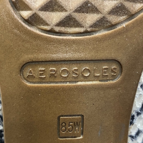 Aerosoles snake embossed mule slides 7.5 WIDE - Picture 5 of 12